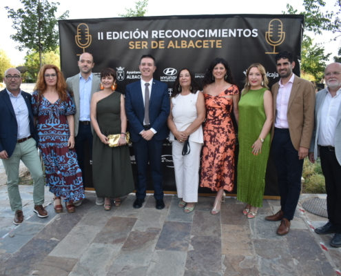 Caba&ntilde;ero felicita a las personas y entidades reconocidas en &lsquo;Ser de Albacete&rsquo;,  ejemplos de compromiso con la cohesi&oacute;n social y el desarroll ...
