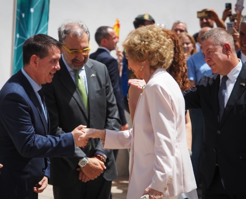 Caba&ntilde;ero reivindica en la inauguraci&oacute;n del III Congreso Internacional sobre la ELA &lsquo;Manolo Barr&oacute;s&rsquo; que la investigaci&oacute;n y los avances soci ...