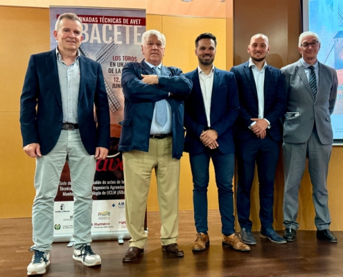 Miguel Zamora destaca en las Jornadas T&eacute;cnicas de AVET el papel esencial de los veterinarios para garantizar el rigor, la calidad y la verdad de  ...