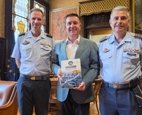 Caba&ntilde;ero da la bienvenida al nuevo Coronel Jefe del TLP, reafirmando la plena colaboraci&oacute;n institucional de la Diputaci&oacute;n de Albacete con este  ...