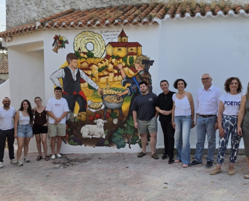 Caba&ntilde;ero destaca en Higueruela c&oacute;mo una inversi&oacute;n de la Diputaci&oacute;n ha unido la mejora de una calle con el talento joven y la identidad del mun ...