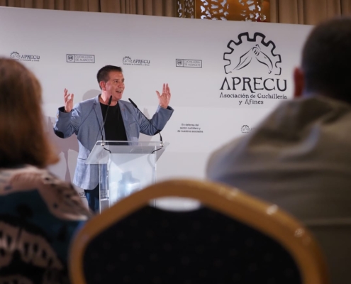 Caba&ntilde;ero reivindica la cuchiller&iacute;a como orgullo compartido de toda la provincia: &ldquo;Si eres albacete&ntilde;o, te sientes cuchillero&rdquo;