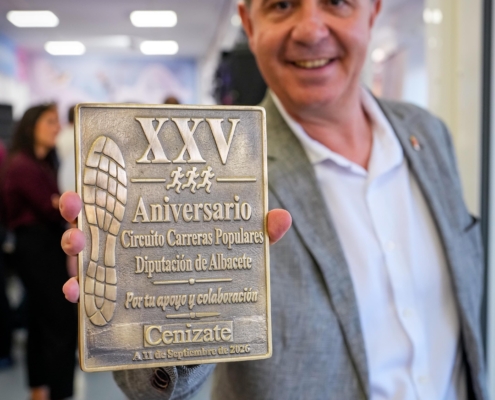 Placas conmemorativas para que el Circuito Provincial de Carreras Populares de la Diputaci&oacute;n &ldquo;deje huella&rdquo; en cada municipio