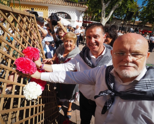 La provincia florece en una participativa Ofrenda a la Virgen de Los Llanos