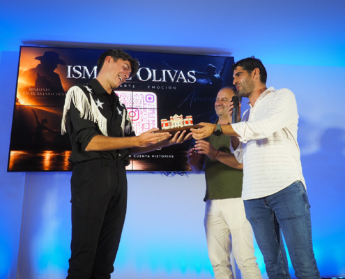 Ismael Olivas y su compa&ntilde;&iacute;a conquistan el estand de la Diputaci&oacute;n poniendo en valor el talento que comenz&oacute; a emerger en el Real Conservatorio