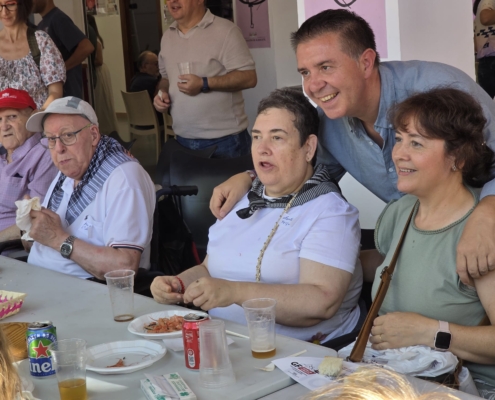 Los mayores de San Vicente de Pa&uacute;l cumplen con una de las citas m&aacute;s entra&ntilde;ables de la Feria de Albacete