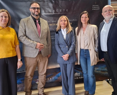 La provincia de Albacete se presenta en Madrid como referente nacional del astroturismo con la totalidad de la provincia con Certificaci&oacute;n Starlight
