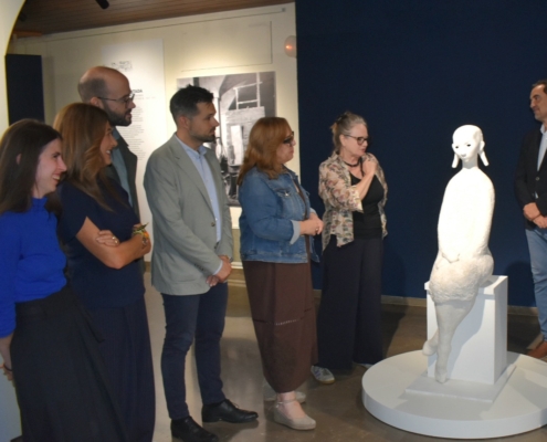 La Diputaci&oacute;n anima a visitar la exposici&oacute;n &lsquo;La Ni&ntilde;a Sentada. Jos&eacute; Luis S&aacute;nchez. Escultor&rsquo; en el centenario del nacimiento del artista al ...