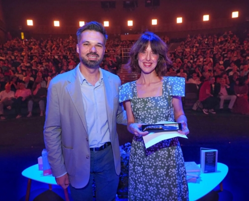 Irene Vallejo y una provincia que lee: la Diputaci&oacute;n convierte el Teatro de la Paz en una celebraci&oacute;n de la palabra, los libros y el encuentro