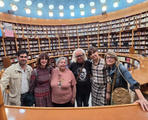 Jos&eacute; Gonz&aacute;lez acompa&ntilde;a a la escritora Irene Vallejo a seguir &lsquo;el hilo&rsquo; de los libros y la memoria por Albacete