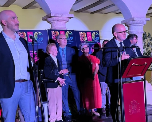 Garc&iacute;a Alcaraz destaca la capacidad de Caudete para hacer de la acuarela &ldquo;una se&ntilde;a de identidad local con dimensi&oacute;n internacional&rdquo;