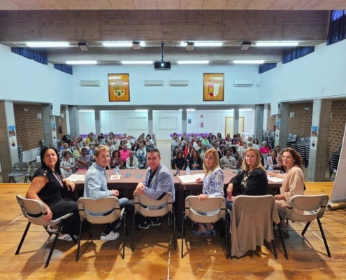 Caba&ntilde;ero defiende oportunidades reales para que las mujeres puedan ser lo que quieran sin abandonar sus pueblos