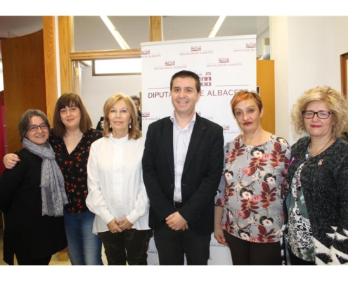 Diputación y AMAC firman el protocolo de colaboración para el programa de fisioterapia "Linfedema"