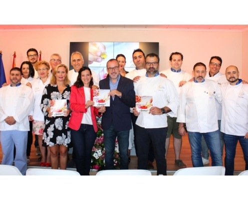 Quince cocineros d toda la provincia participan en un recetario editado por Diputación en un guiño a la cocina vanguardista con productos de la  ...