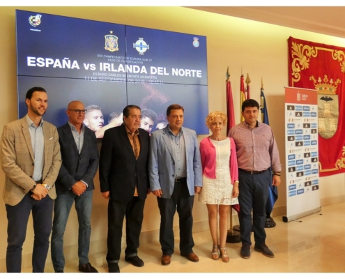 La diputada de Deportes, Mar&iacute;a Victoria Leal, hace visible el apoyo de la Diputaci&oacute;n a la Selecci&oacute;n Espa&ntilde;ola en todas sus categor&iacute;as