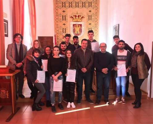 Una quincena de jóvenes de la Sierra de Alcaraz recibe el certificado de profesionalidad como Auxiliar de Cocina gracias a un curso de la Diputación