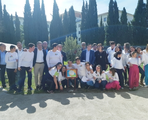 El Colegio de Educaci&oacute;n Especial Cruz de Mayo de Hell&iacute;n recibe el Premio Agenda 21 Escolar 2018 que otorga la Diputaci&oacute;n de Albacete