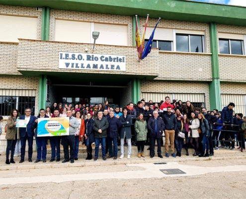 El IES Río Cabriel de Villamalea recibe su Premio Agenda 21 Escolar 2018 de manos de Santiago Cabañero