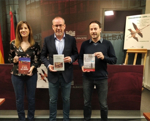 El programa provincial de fomento de la lectura ‘Encuentros con…’ llegará esta primavera a 42 municipios de Albacete