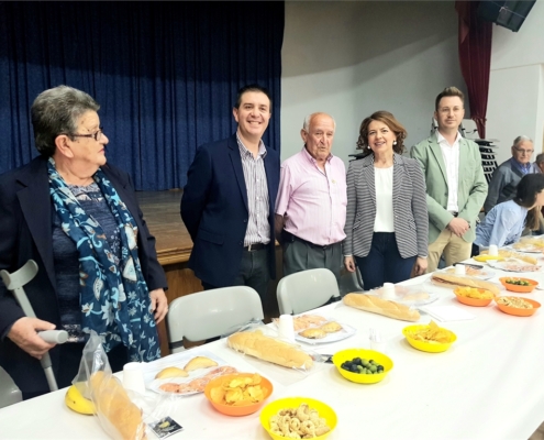 Cabañero ensalza el papel del asociacionismo como vertebrador del medio rural en la cena de la Asociación de Pensionistas y Jubilados de Cenizate