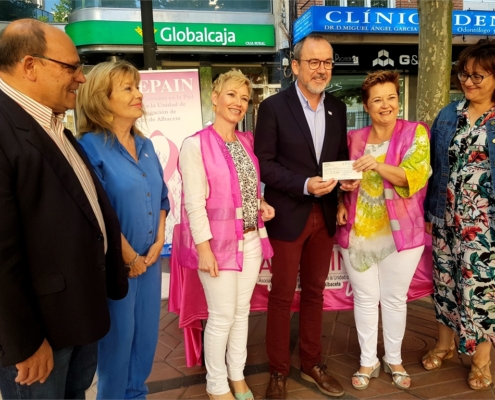 La Diputación de Albacete se une a la fuerza de los y las supervivientes de cáncer de la mano de ACEPAIN