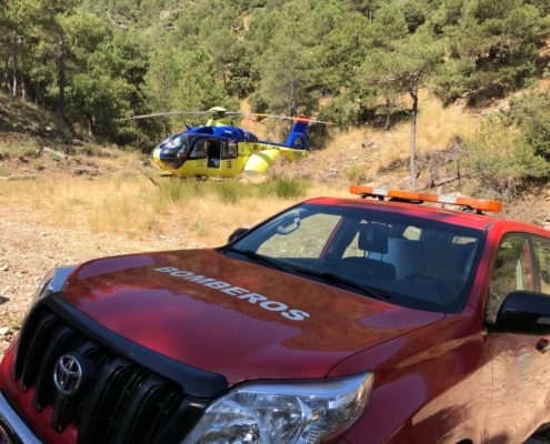 Bomberos del Parque del SEPEI de Molinicos rescatan a una mujer accidentada en el paraje natural Balc&oacute;n de Pilatos