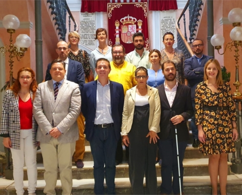 Santiago Caba&ntilde;ero abre las puertas de la Diputaci&oacute;n al proyecto Parkinson rural, que va a permitir visibilizar esta enfermedad y ponderar a enfermos