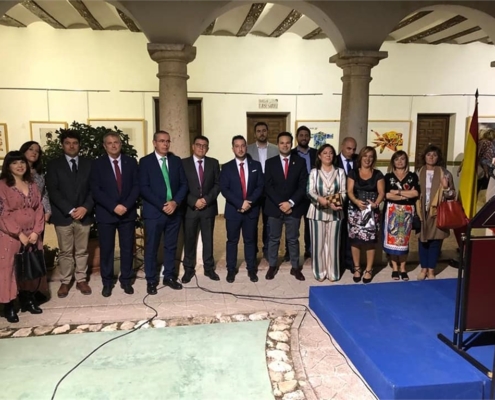 Caudete inaugura su V Bienal Internacional de Acuarela bajo la atenta mirada del diputado provincial de Cultura, Miguel Zamora