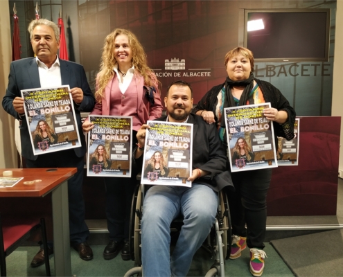 Juan Ram&oacute;n Amores valora la apuesta firme y decidida que el Ayuntamiento de El Bonillo hace por la cultura