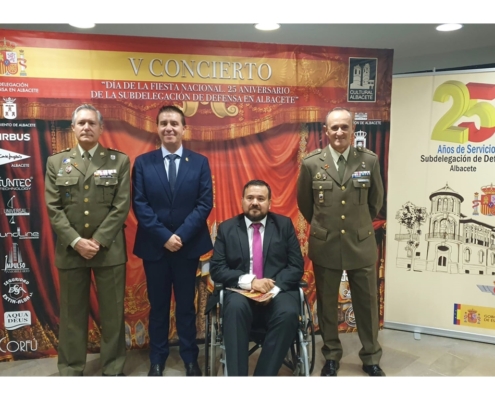 El presidente de la Diputaci&oacute;n, Santiago Caba&ntilde;ero, asiste al V concierto solidario D&iacute;a de la Fiesta Nacional